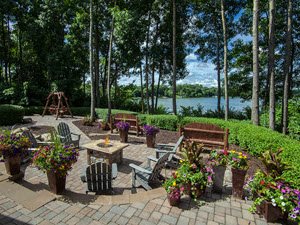Lake Susan Apartments, 8260 Market Blvd, Chanhassen, MN - RENTCafé